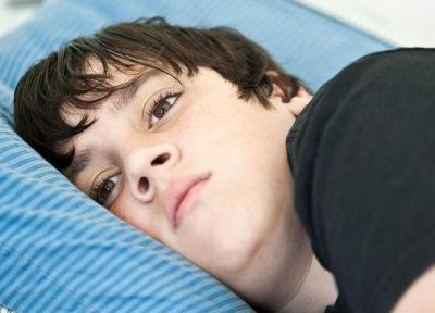 دلایل اختلال خواب نوجوانان چیست و راه های درمان آن کدامند؟