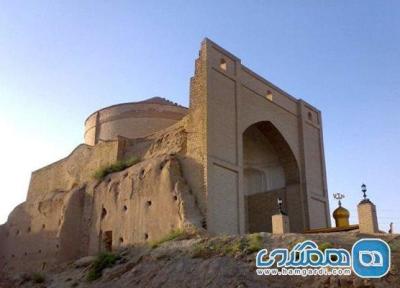 آرامگاه شیخ محمود مزدقانی یکی از دیدنی های استان سمنان