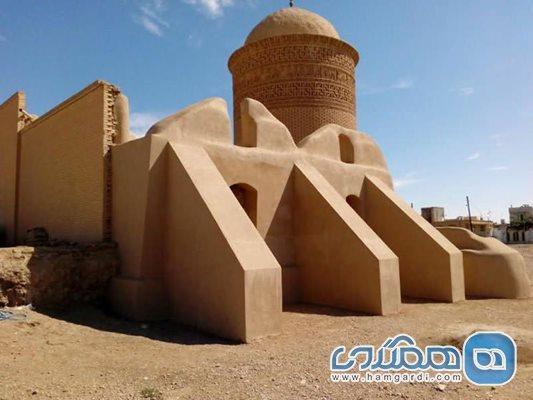 معرفی آرامگاه پیر علمدار دامغان و بخش های بی مثالش