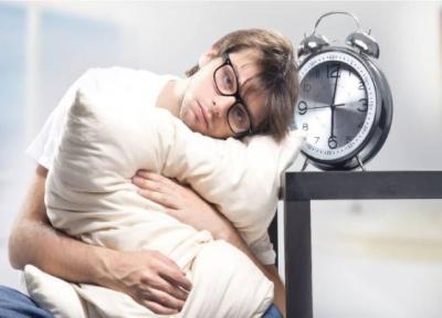 چرا گاهی به کم خوابی دچار میشویم؟