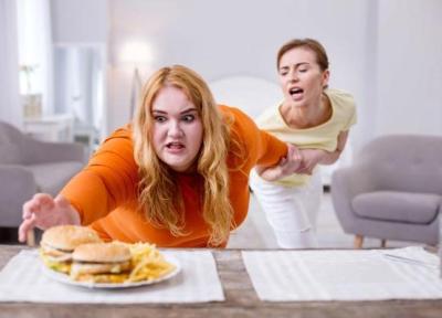 پرخوری عصبی با گرسنگی چه تفاوتی دارد؟!