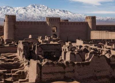 ارگ تاریخی راین ، بزرگترین بنای خشتی دنیا Rayen Citadel