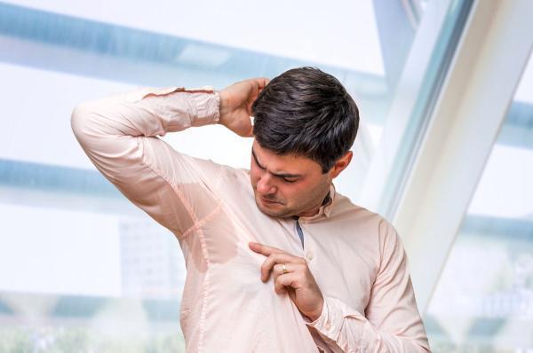 ترفندهایی ساده برای از بین بردن بوی عرق ترفندهایی ساده برای از بین بردن بوی عرق