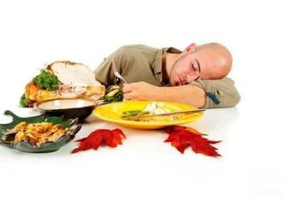عوارض خوابیدن بعد از غذا چیست