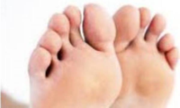 چگونه از پوست پاهایمان مراقبت کنیم؟ چگونه از پوست پاهایمان مراقبت کنیم؟