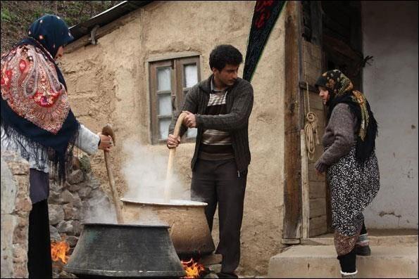 سبز به رنگ زمرد ساخته روح الله حجازی در شبکه 4 سبز به رنگ زمرد ساخته روح الله حجازی در شبکه 4