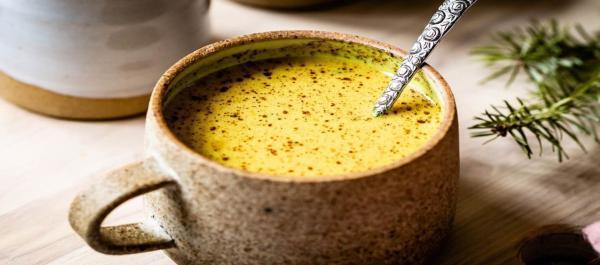 طرز تهیه شیر زردچوبه : یک آنتی اکسیدان قوی و دشمن سرماخوردگی طرز تهیه شیر زردچوبه : یک آنتی اکسیدان قوی و دشمن سرماخوردگی