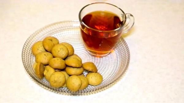 با شیرینی پفکی گردویی شیرین کام شوید با شیرینی پفکی گردویی شیرین کام شوید