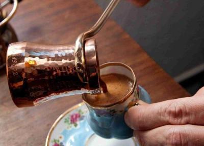 طعم قهوه را با این ادویه خوشمزه تر کنید ، مواد سالمی که می توان به قهوه روزانه خود افزود
