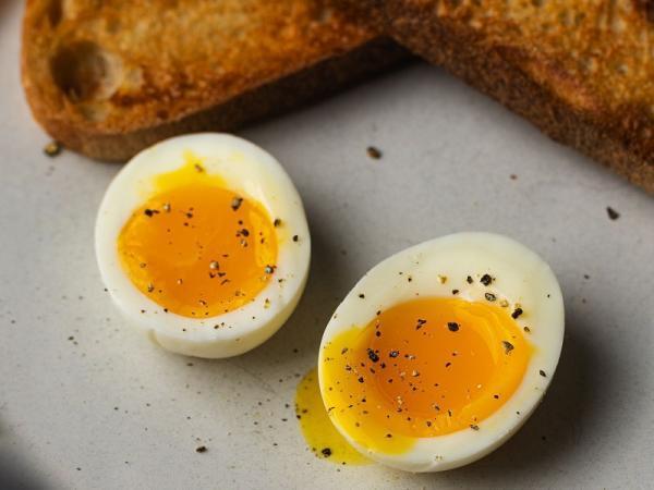 3 طرز تهیه تخم مرغ آب پز با پوست، پوچد اگ (بدون پوست) و مخلوط 3 طرز تهیه تخم مرغ آب پز با پوست، پوچد اگ (بدون پوست) و مخلوط