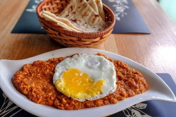 طرز تهیه میرزا قاسمی شمالی؛ پیش غذای مشهور و خوشمزه گیلانی طرز تهیه میرزا قاسمی شمالی؛ پیش غذای مشهور و خوشمزه گیلانی