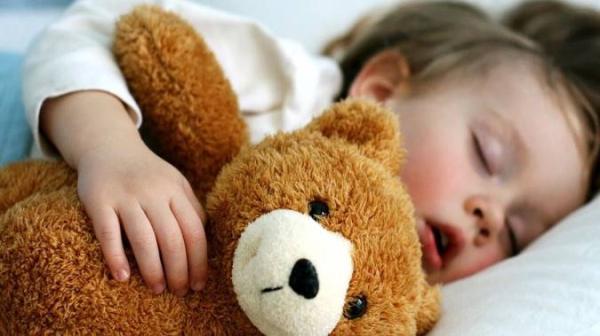 علائم و نحوه درمان آپنه خواب در بچه ها علائم و نحوه درمان آپنه خواب در بچه ها